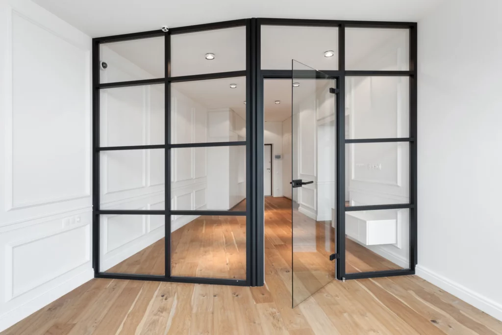 Verrière avec porte