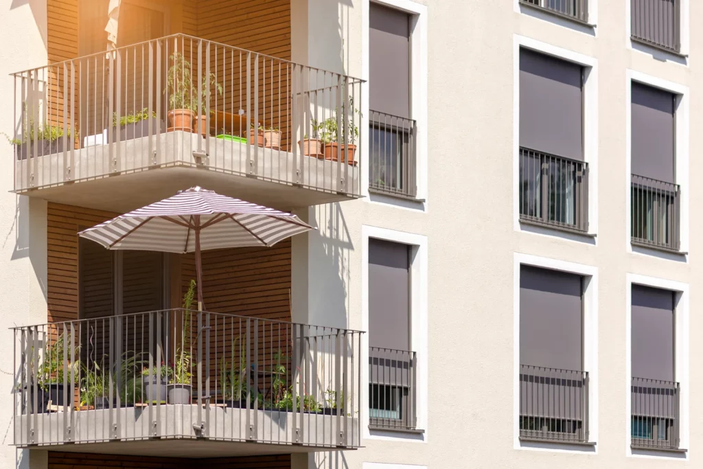 Réalisation de volet solaire par Oguey